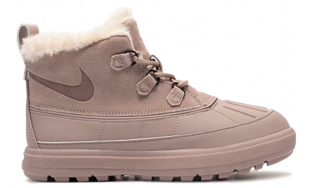 Nike chukka winter on sale